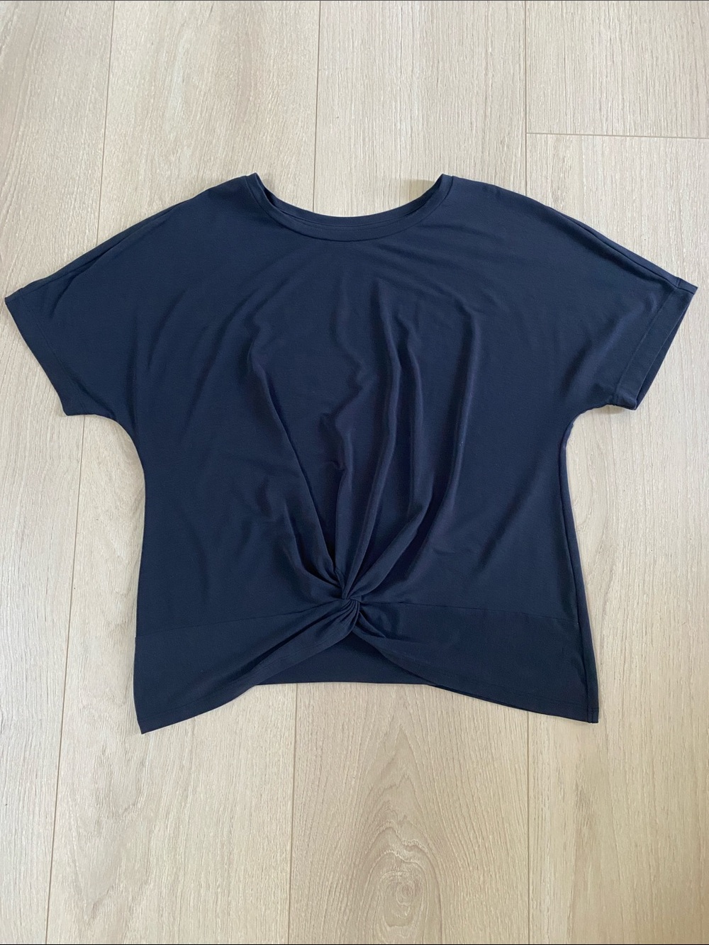 GapFit Twist Front Draped Black Tee Top Activewear M Medium